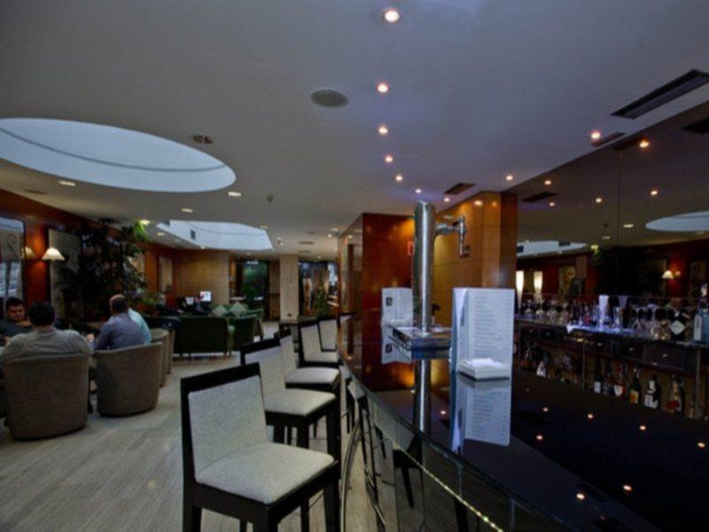 Hotel Nh Paseo De La Habana Madrid Exteriér fotografie